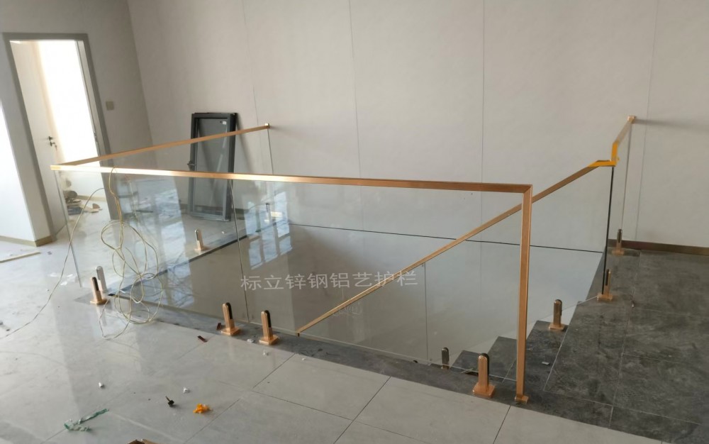 全玻铝艺楼梯护栏LY-LT002-3